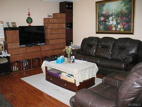 3rd image of 3018 Eisenhower Ave