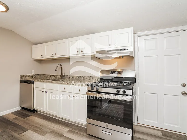 759661_007_wm_-_kitchen_13099155.jpg