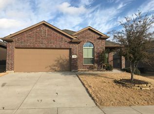 720 Rio Bravo Dr, Haslet, TX 76052