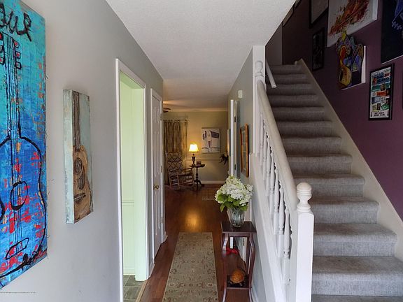 3rd image of 8005 Creekwood Cir W
