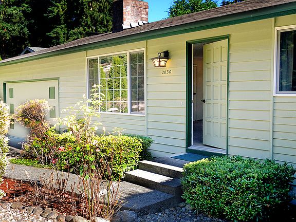 2nd image of 2030 208th St SW