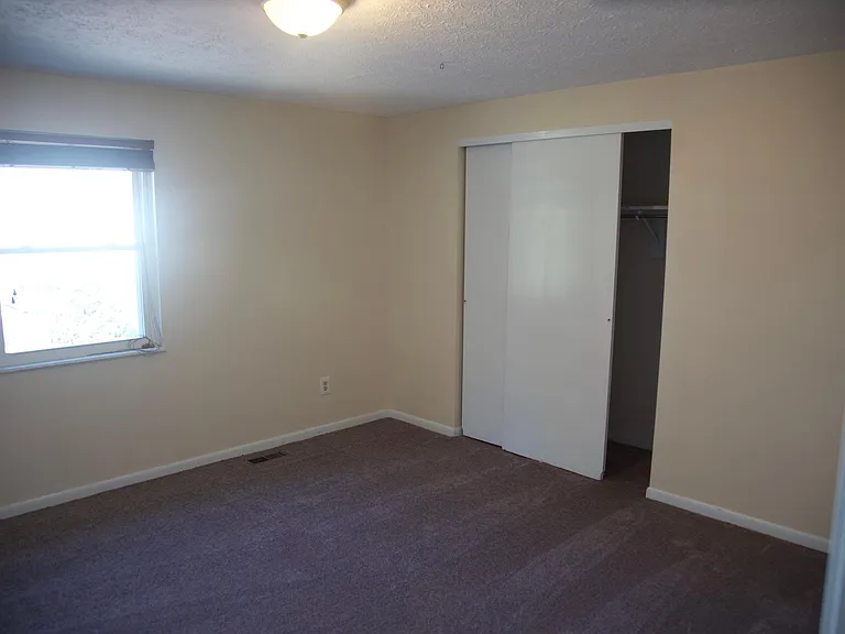 7399 Golden Springs Dr — Photo 4