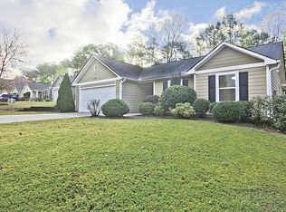 620 Walnut Woods Dr, Braselton, GA 30517