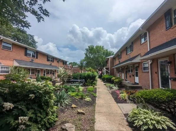 340 Woodlawn Ter APT D4, Collingswood, NJ 08108