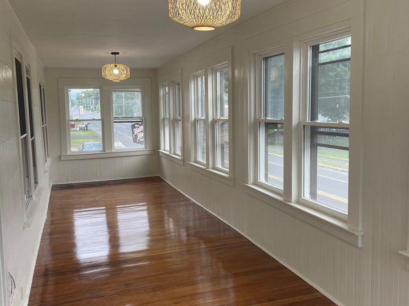 318 Newton St #2