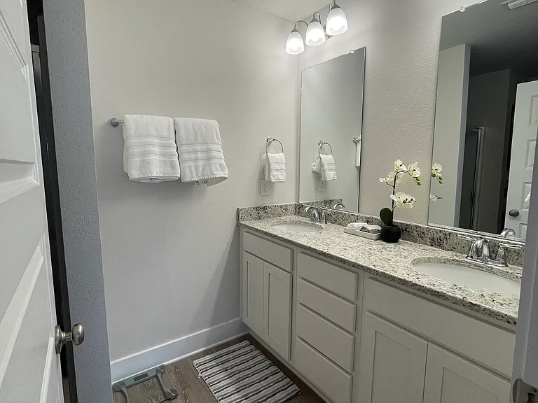 6361 Grove Park Dr — Photo 15