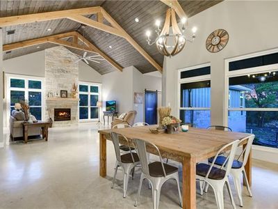 100 Lookout Dr, Wimberley, TX, 78676