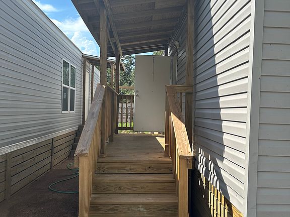 3rd image of 804 Avenue E #4