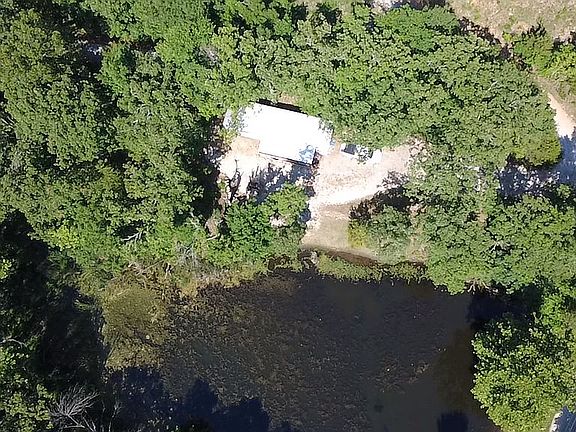 3rd image of 10996 Durk Rd