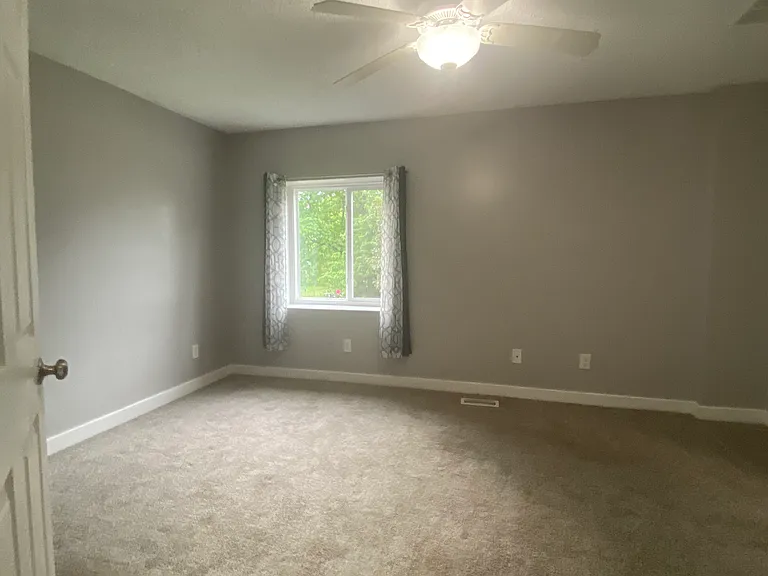 754 1st Ave #2 — Photo 27