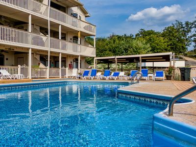 49 Aqua Finn Dr UNIT 3A, Lake Ozark, MO, 65049