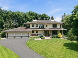 28010 Boulder Bridge Dr, Shorewood, MN 55331