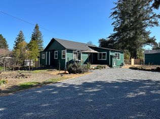 483 Ragle Rd, Sebastopol, CA 95472