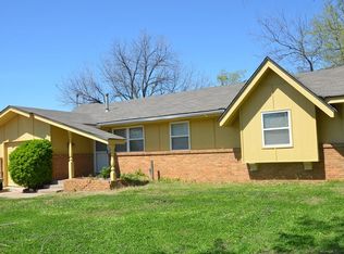 129 NE 11th St, Moore, OK 73160