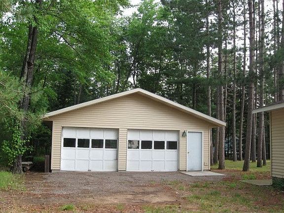 Detached Garage
