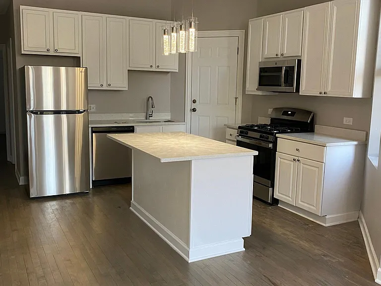 621 W Armitage Ave #3 — Photo 1