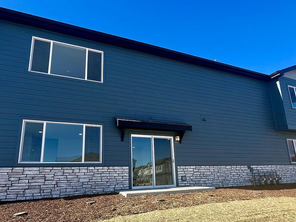 Side of unit, all unit four shown