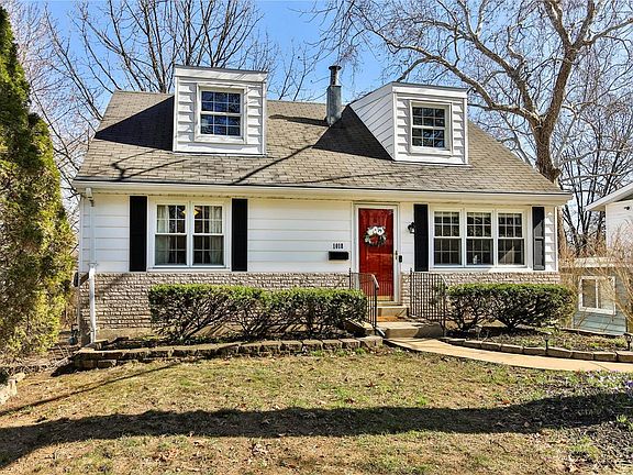 2nd image of 1018 Diversey Dr