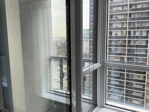 9 Mabelle Ave, Toronto, ON