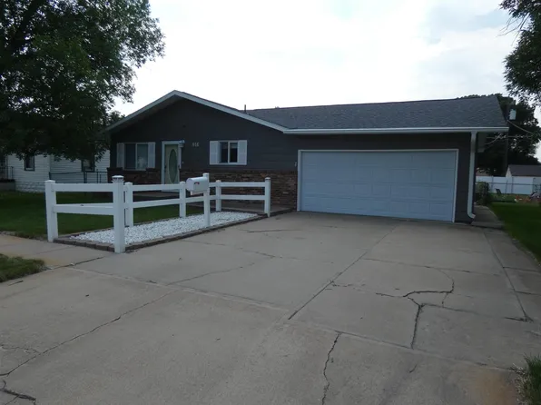 816 W 10th St., North Platte, NE 69101