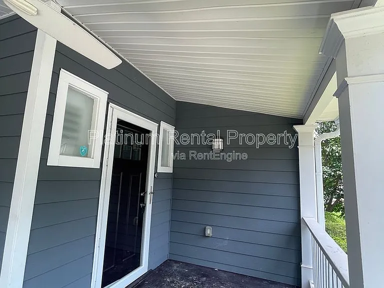 149 Dahlgren St SE — Photo 7