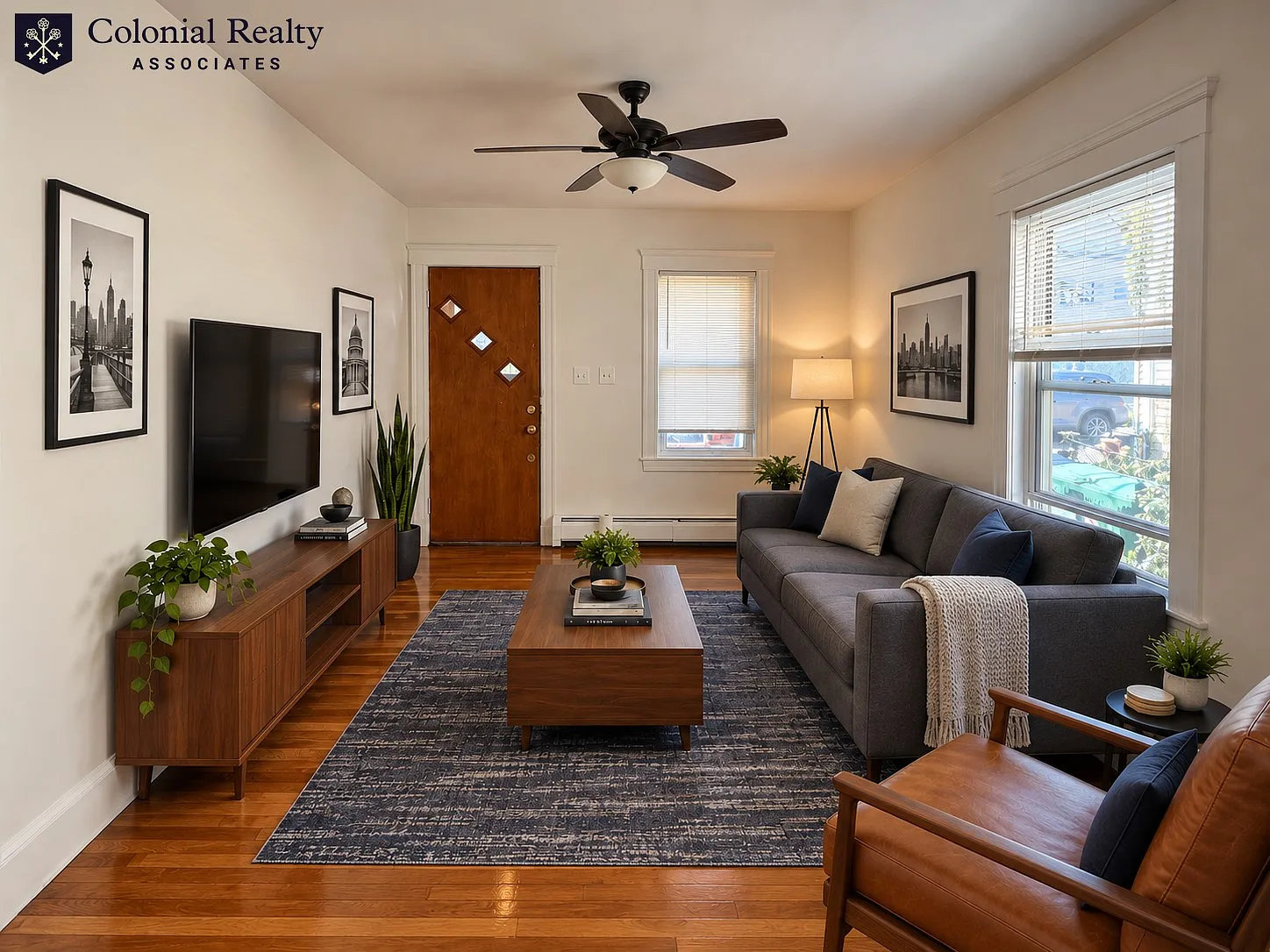 2 bed, 1.0 bath, 956 sqft, $3,200 — Photo 2