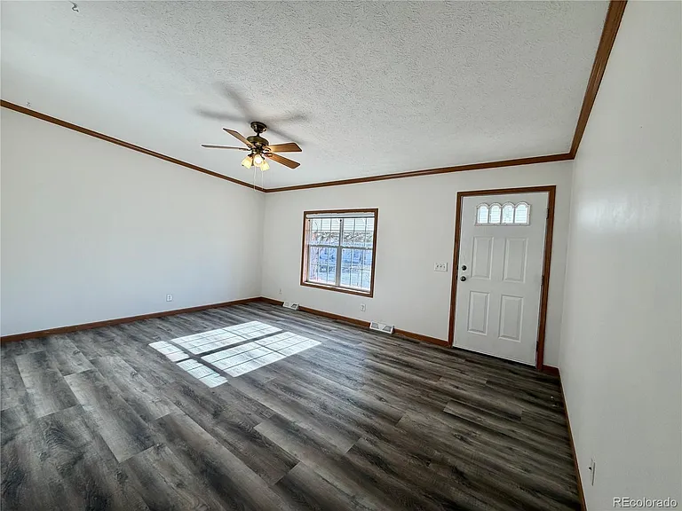 4095 W Arizona Ave — Photo 13