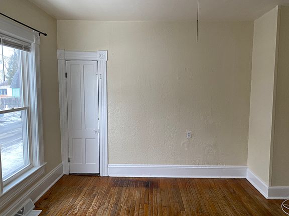 2nd image of 190 South St #A