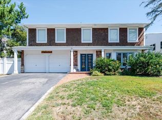 30 Donna Ln, Lido Beach, NY 11561