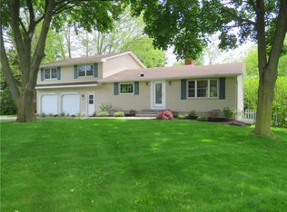 145 Keyel Dr, Rochester, NY 14625