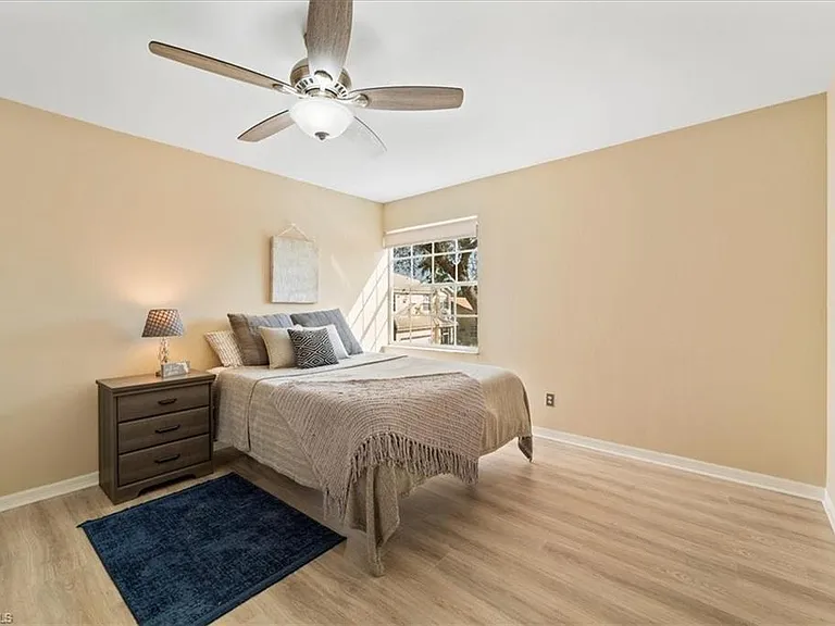 12341 Eagle Pointe Cir — Photo 26