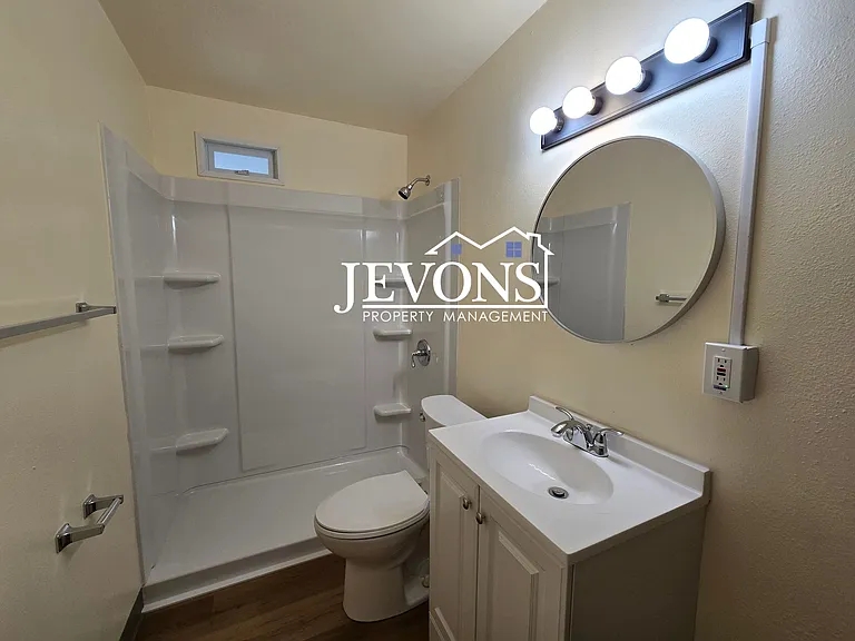 301 S 2nd St #12 — Photo 6