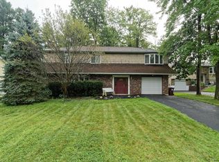 26 Garling Dr, Latham, NY 12110