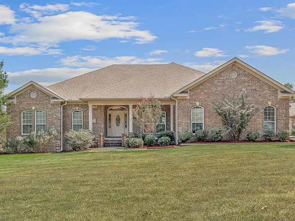 107 Westside Dr, Beebe, AR 72012