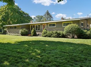 530 Boelens Ct, Spring Lake, MI 49456