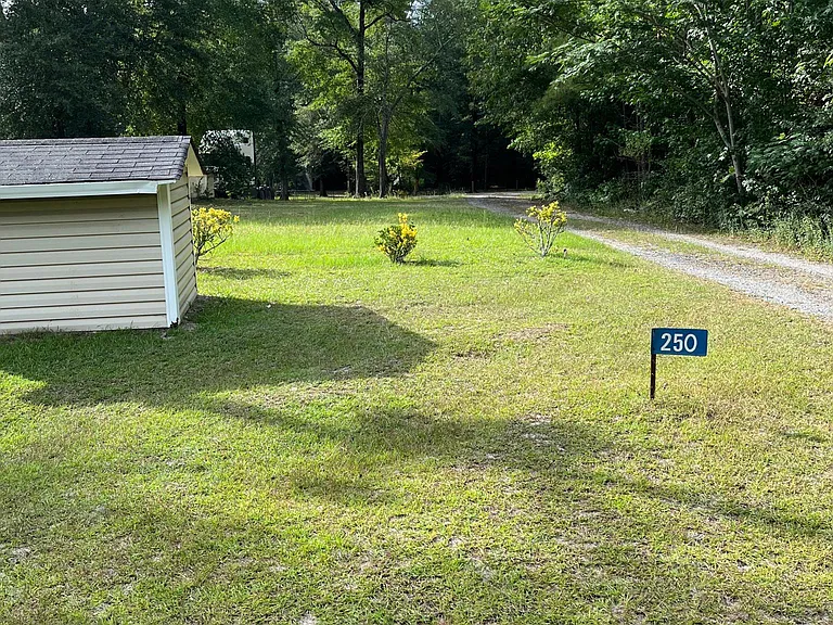 Dennard Ln — Photo 17