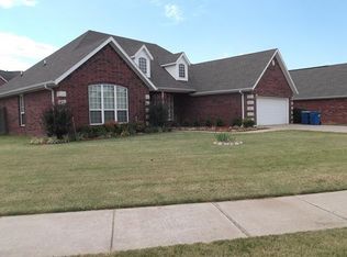 2305 SW Clover Ct, Bentonville, AR 72712