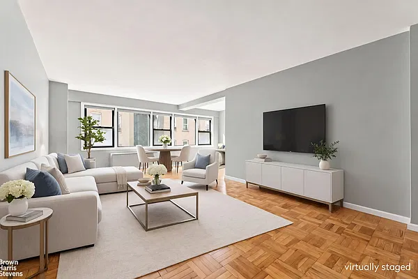Living room, photo 1