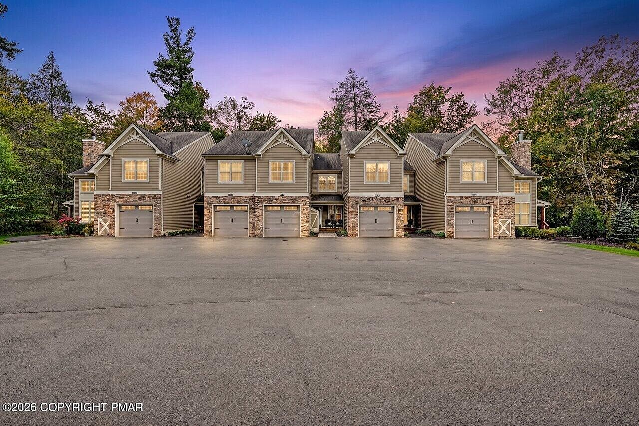 1214 Clymer Ln — Lake Naomi Club