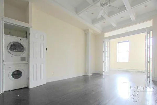 Rented by Hecht Group | media 27