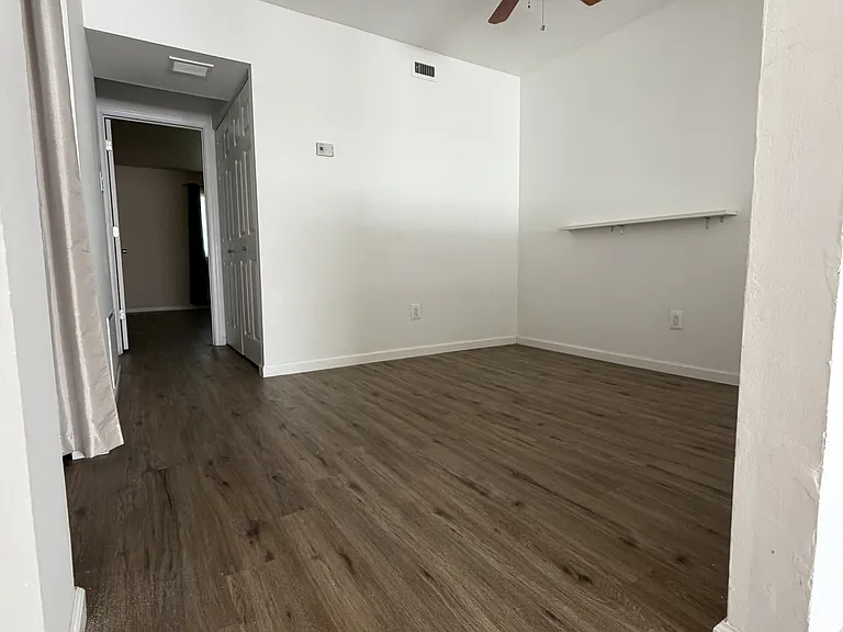 1019 Oakwood Dr #A — Photo 3