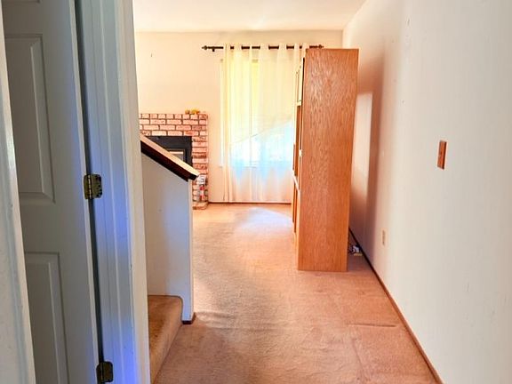 4th image of 2335 17th Ave