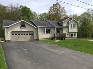 98 Perfield Rd, Central Square, NY 13036