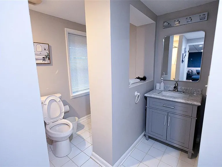 1398 Branchwood Dr — Photo 4
