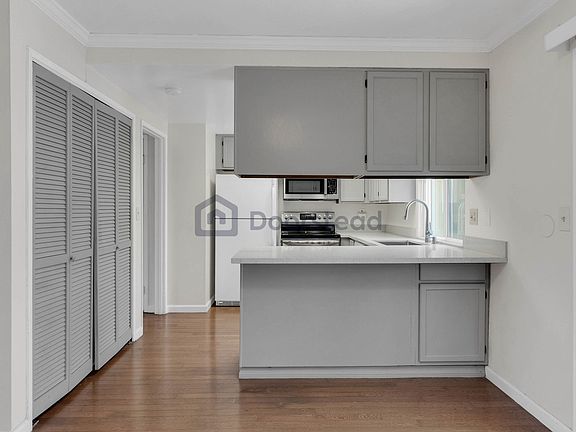 2nd image of 58 Fountainhead Ct