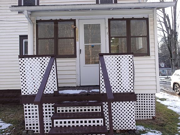 5th image of 1149 Main St