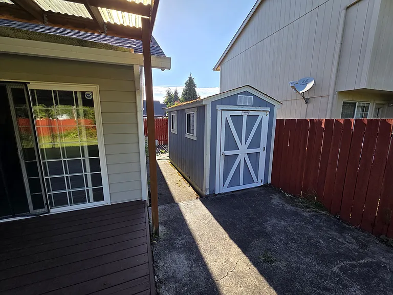 10101 NE 55th Ave — Photo 23