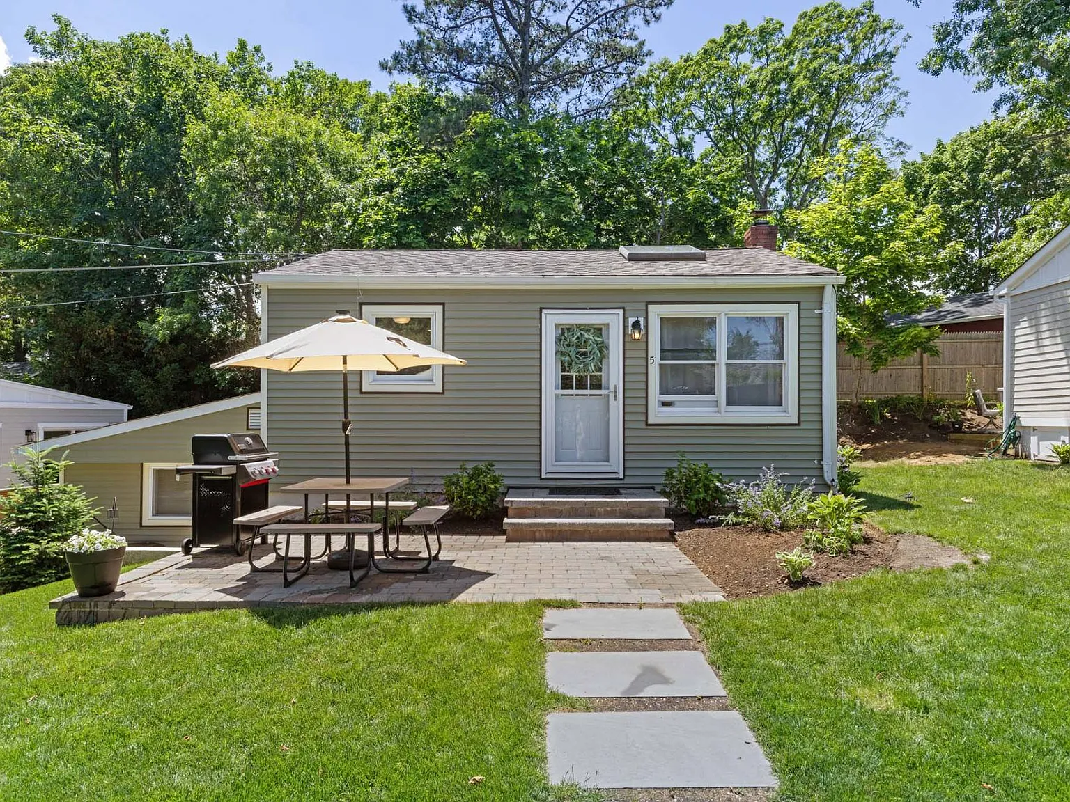 Charming Rental Escape For Us Open — Photo 1
