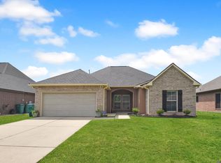 23261 Conifer Dr, Denham Springs, LA 70726