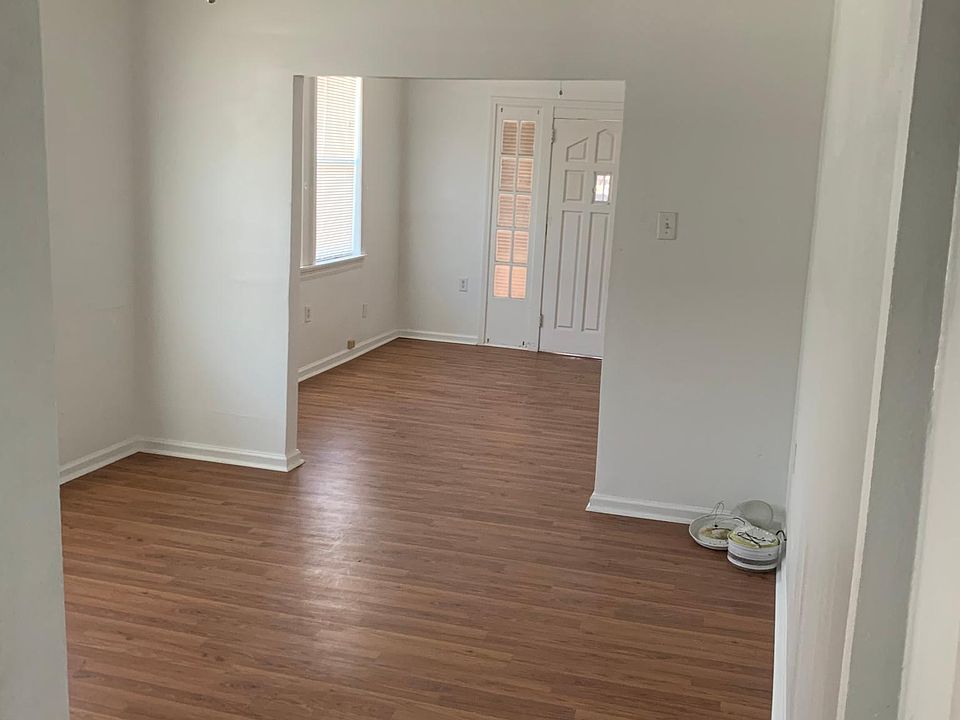 1st image of 2187 Law St #B